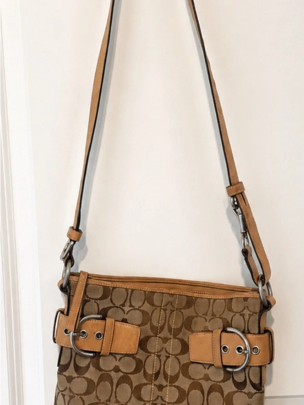 Vintage Coach Soho Buckle Signature Shoulder Bag – Y2K Classic
